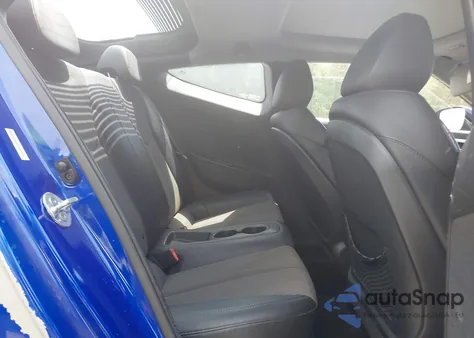 2013 Hyundai Veloster Base W/Black from USA, damaged, VIN KMHTC6AD1DU173061